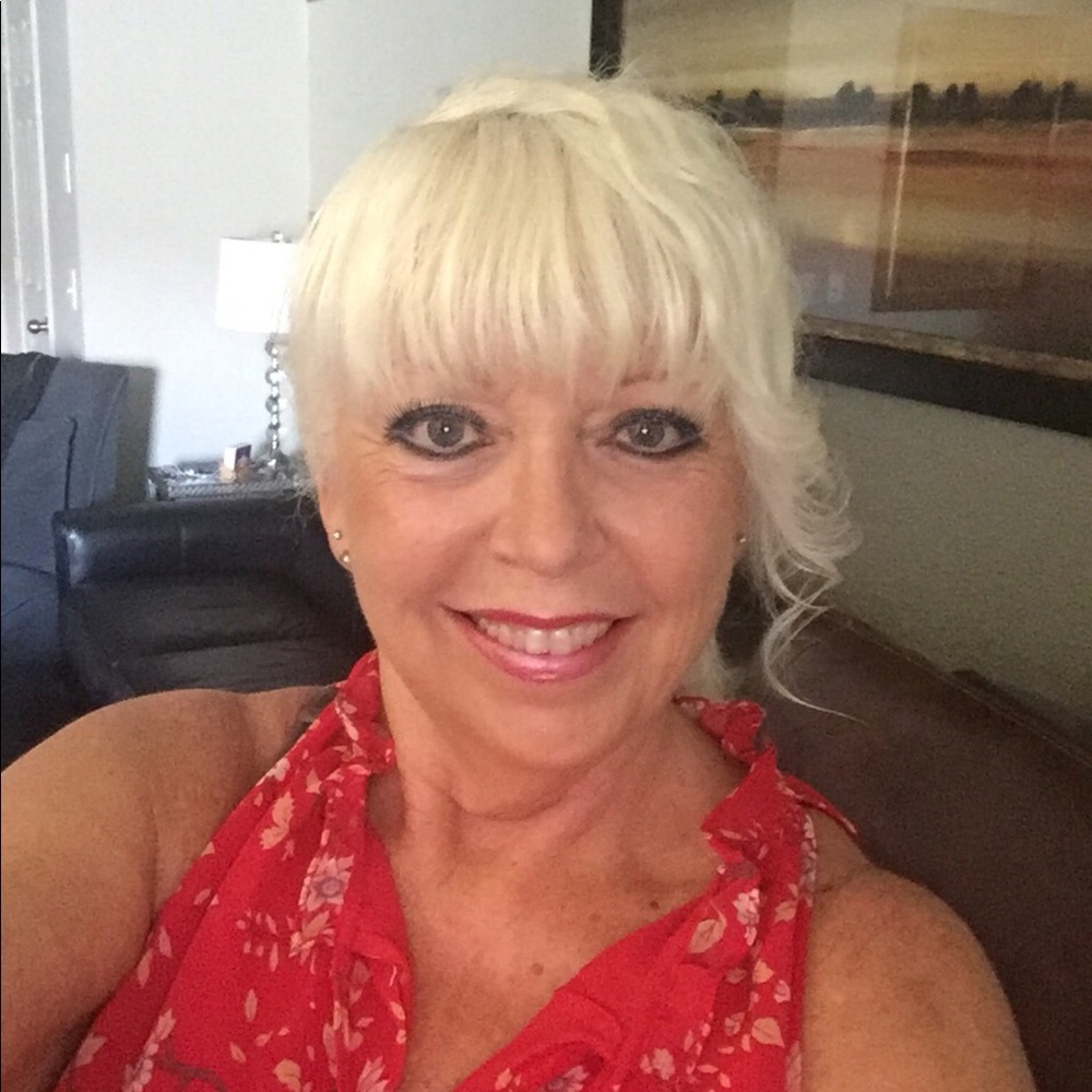 Meet your Posher, Brenda
